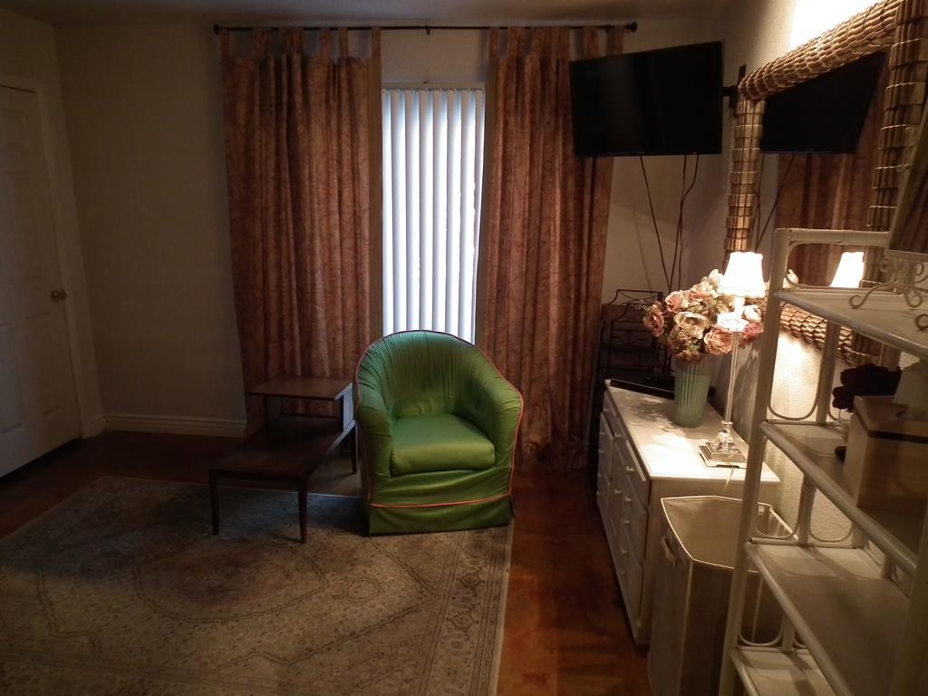 Raz Inn Central Феникс Экстерьер фото